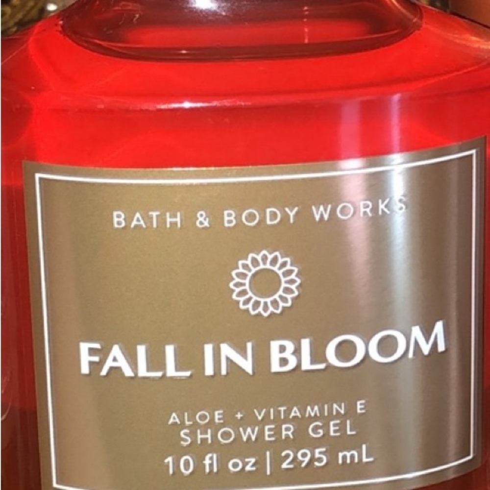 Bath & Body Works Fall in Bloom Shower Gel - Vibrant Red